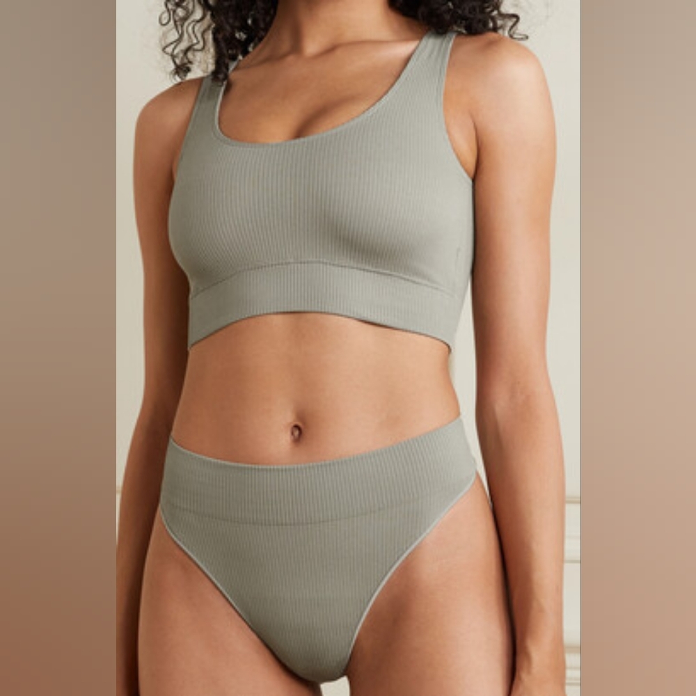 Skims Scoop Bralette and Stretch Rib Brief Set Size SM/MED